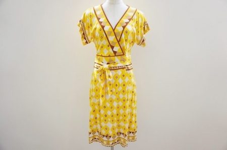 鮮やかな色合いが美しいダイアンの幾何学模様ドレスを買い取りました