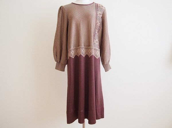 上下違うデザインが抜群のバランスで美しいスタイルに見える、斉藤都世子のニットワンピースを買取いたしました