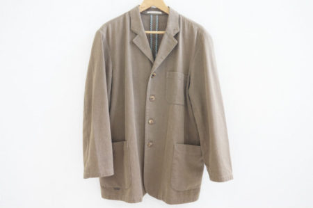 麻混素材で春夏の羽織りに重宝しそうなパパスのカーキジャケットを買取いたしました