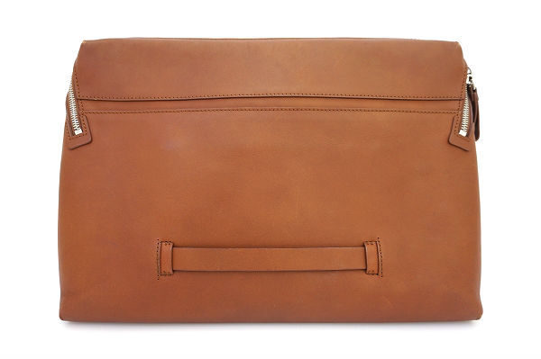 美しいフォルムで使うことに味わいが深くなるボナストリのバッグを買取いたしました