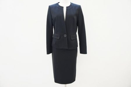 自由区のフォーマルスーツを買い取りさせていただきました