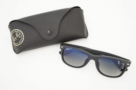 スタイリッシュで掛け心地抜群、レイバンのサングラスを買取いたしました