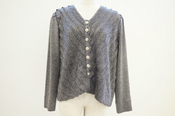 日本が誇るMade in Japanブランド斉藤都世子 Toyoko Saitoのカーディガンを出張買取にてお売り頂きました
