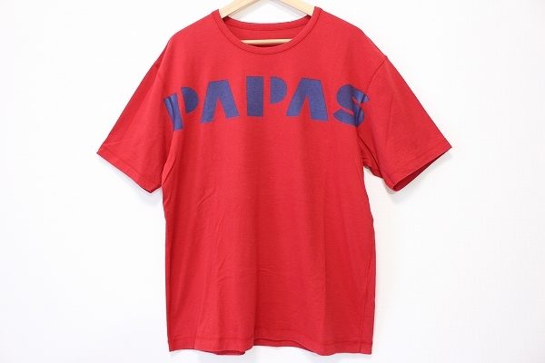 カジュアルでもしっかり素材のＲＥＤのパパス（Papas）のＴシャツを出張買取にてお売り頂きました