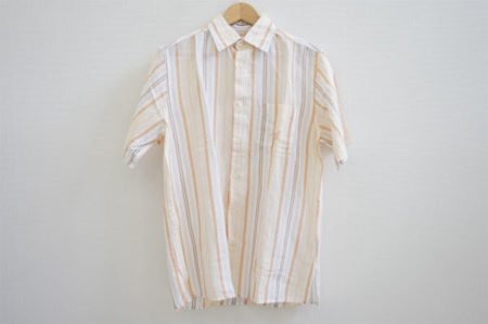 明るい色合いが素敵なヘンリーコットンズのストライプシャツを買い取りました