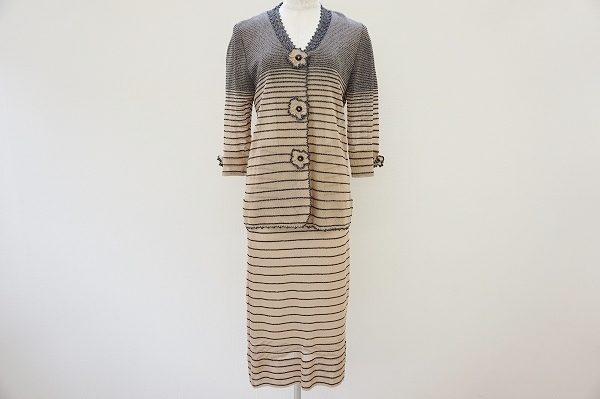 お花モチーフがアクセント！斉藤都世子のセットアップを買い取りました