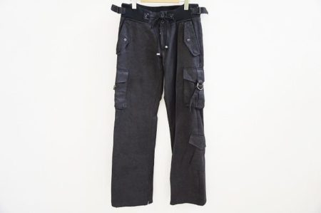 シルエットやディテールにこだわった、バジュラのパンツを買取いたしました