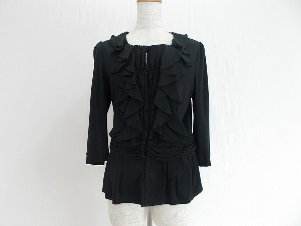 大人かわいいイメージにピッタリなトゥービーシック(TOBECHIC)のフリルカーディガンをお売り頂きました