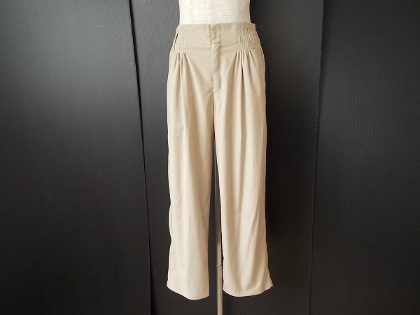 ゆったりとした着心地でもオシャレを楽しめる、エージーバイアクアガールのパンツを買取いたしました