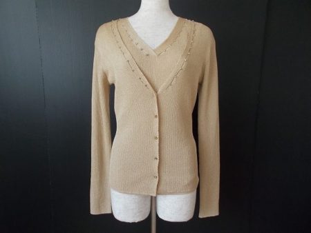 ラインストーンつき！ジャンルイシェレルのニットアンサンブルを買い取らせていただきました