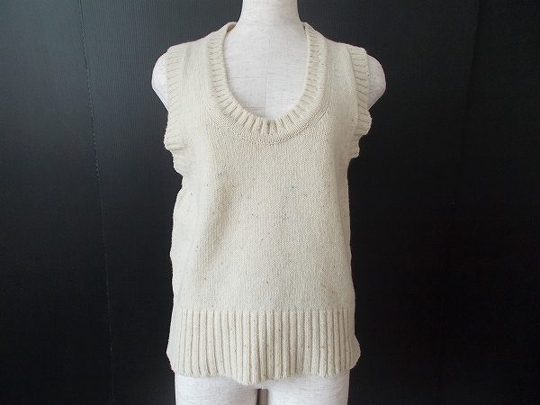 学生さんも必見!マーガレットハウエルのニットベストを買い取らせていただきました