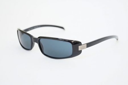 クールでオシャレなグッチのサングラスを買取いたしました