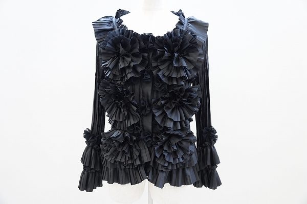 まるでお花のようなノコオーノのアートなジャケットをお譲りいただきました