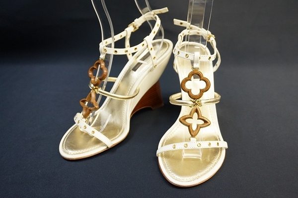 ナチュラルとエレガントな雰囲気を併せ持った、ルイ・ヴィトンのサンダルを買取いたしました