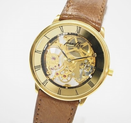 自動巻き機械式腕時計として今もなお愛されているJean d'Eveジャンイブの腕時計を買取させて頂きました。