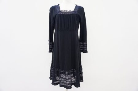 エレガントに着こなせる、ピンクハウスのワンピースをお買取りいたしました