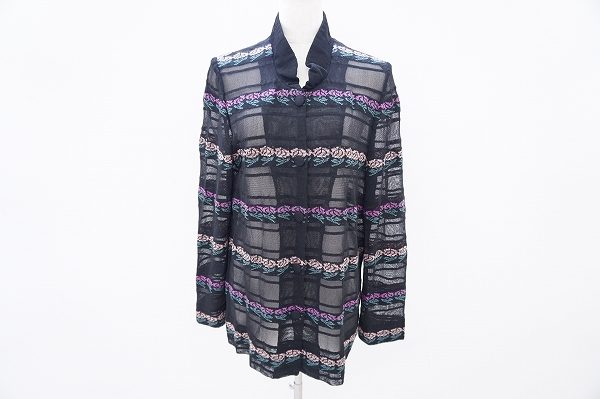 エレガントで華やかな羽織り、斉藤都世子のカーディガンを買取いたしました