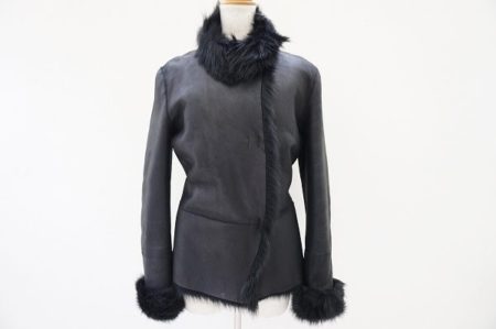 ラムレザーにファーをあしらった贅沢コート、グッチのコートを買取いたしました