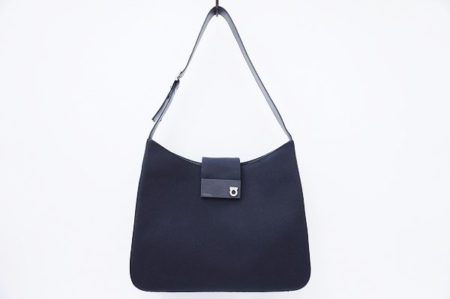 デイリーに使える、フェラガモのバッグを買取いたしました