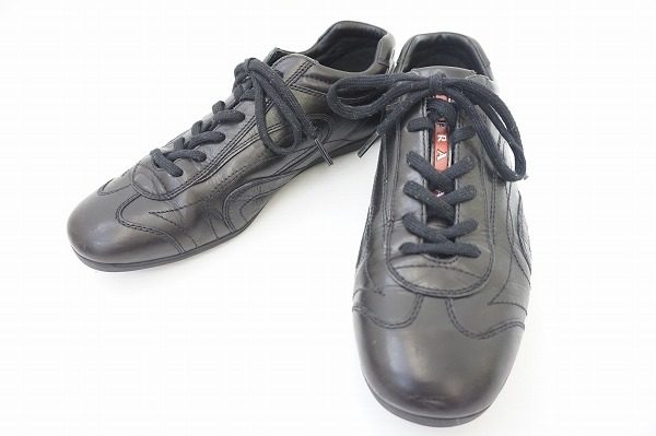 思わず日常使いしたくなる、プラダスポーツのスニーカーを買取いたしました