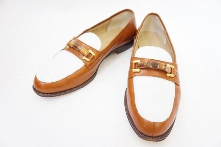 華やぎを持つバイカラーのグッチのホースビットローファーを買取いたしました