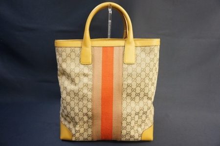 華やかなシェリーラインが魅力的なグッチのトートバッグを買取いたしました