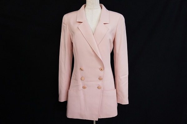 考えぬかれて作られた美しさがある、シャネルのジャケットを買取いたしました