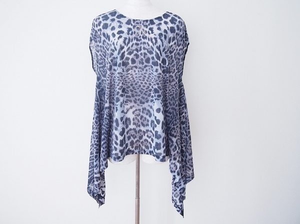 主役級でもコーデしやすい伊太利屋のチュニックを買取いたしました