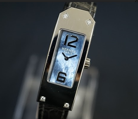 シンプルで上品なデザインはどんな時でも使える万能腕時計!エルメス HERMES