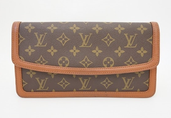 ルイ・ヴィトン LOUIS VUITTONの定番人気のモノグラムをあしらい上品なクラッチバッグを買取させて頂きました。