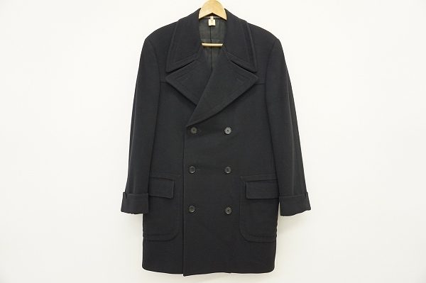 カジュアルからキレイめスタイルまでマッチする、グッチのコートを買取いたしました