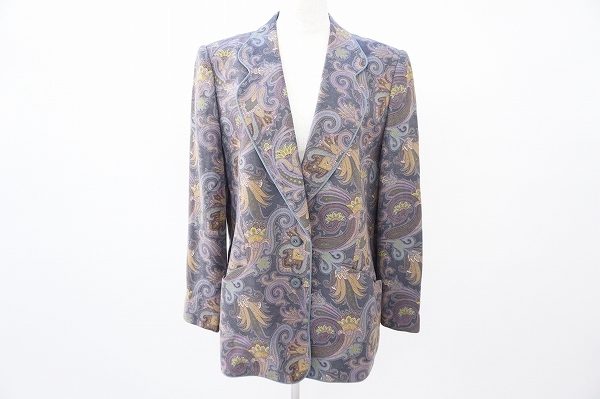 高品質生地と上品デザインで大人女性にぜひ着てほしい、ジュンアシダのジャケットを買取いたしました