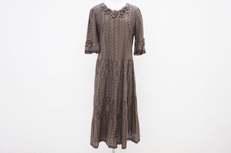 ヴィンテージ風デザインが素敵なノンノンドールのワンピースを買い取りました