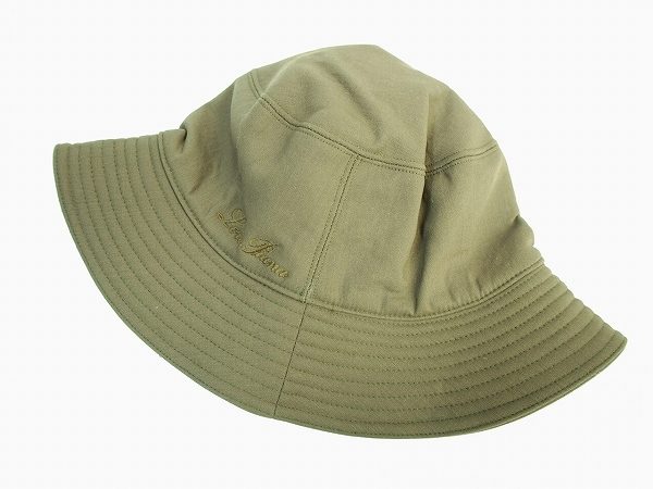 シンプルだからこそ質感や作りの良さを感じられる、ロロピアーナの帽子を買取いたしました