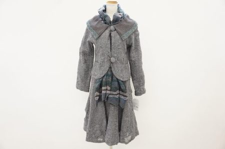 保温性バッチリで柔らかな華やかファッション、イオコムイオセンソユニコのセットアップを買取いたしました