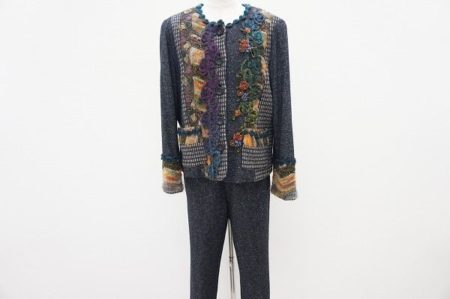 デコラティブなジャケットが可愛いノンノンドールのセットアップ