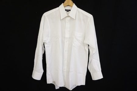 シンプルだから高品質さがよくわかる、バーバリーのワイシャツを買取いたしました