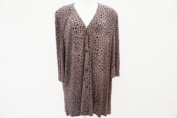 伊太利屋 のひょう柄カーディガンをお譲りいただきました