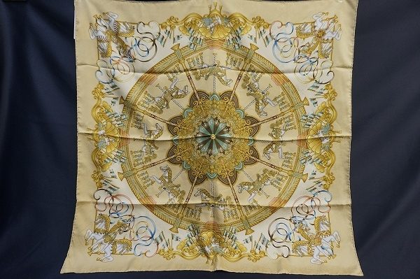 あざやかなメリーゴーラウンド柄!エルメスのスカーフを買い取りました