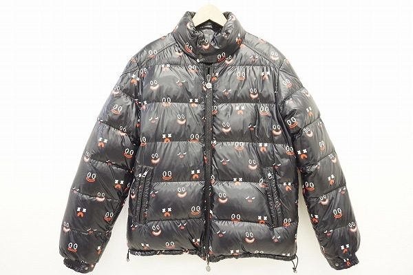 モンクレールの銀座店オープン記念限定モデルダウンを買い取りました