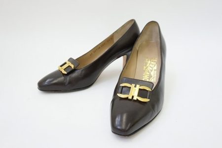 デザイン性・履き心地ともに満足いただける、サルヴァトーレ・フェラガモのパンプスを買取いたしました