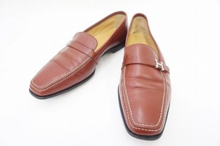 上品なきちんと感あり、エルメスのローファーを買取いたしました