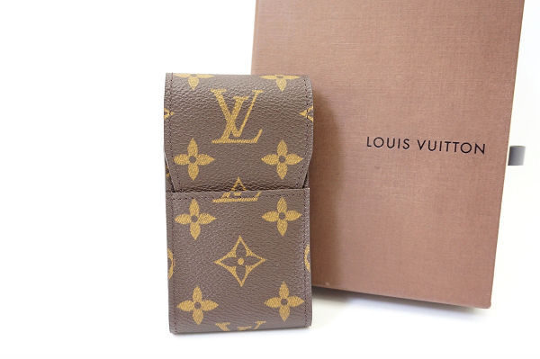 コンパクトで実用的なルイ・ヴィトンのエテュイ・シガレットケースを買取いたしました