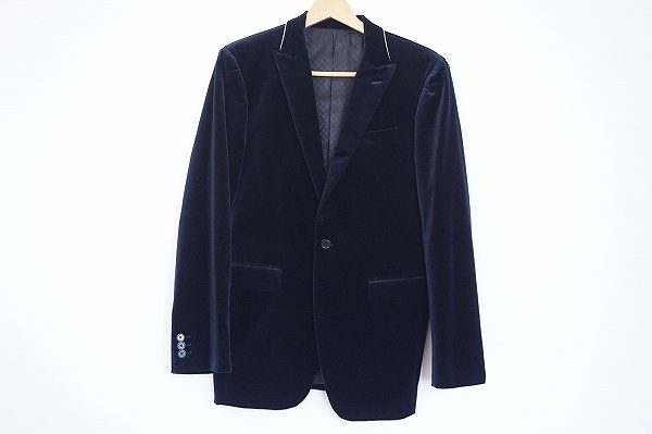 人気のベロア素材!タケオキクチのジャケットを買い取りました