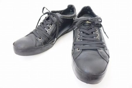 ベーシックに使えるエンポリオアルマーニのスニーカーを買い取りました