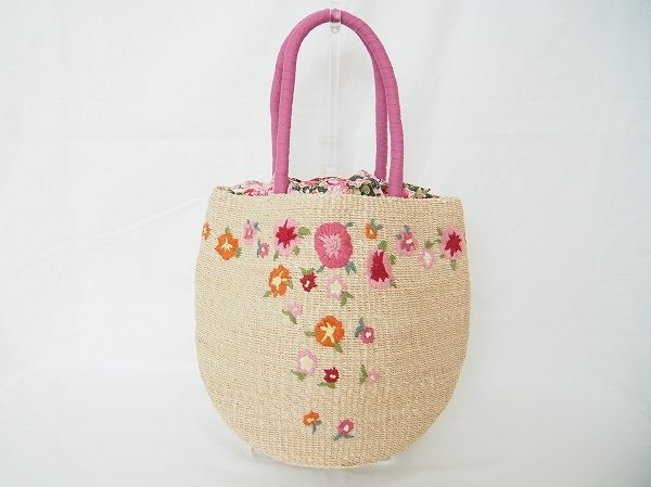 人気のかごバッグ！ピンクハウスのトート型かごバッグを買い取りました