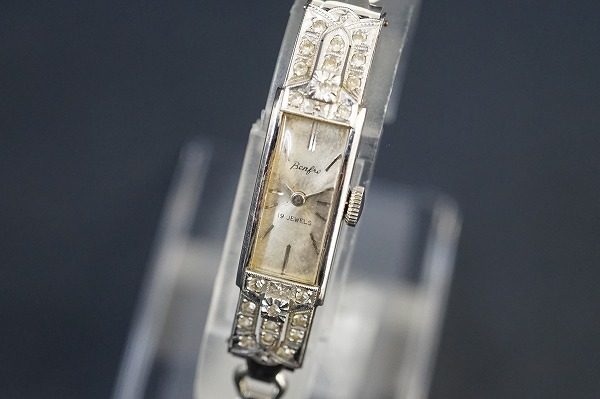 アンティークな雰囲気のベンフレ腕時計を買取いたしました