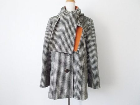 オレンジの裏地が可愛いレリアンのコートを買い取りました