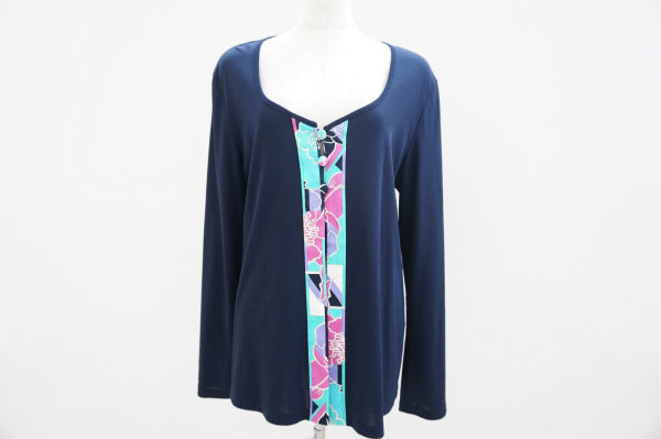 綺麗なプリントが縦長シルエットに、レオナールのカーディガンを買取いたしました