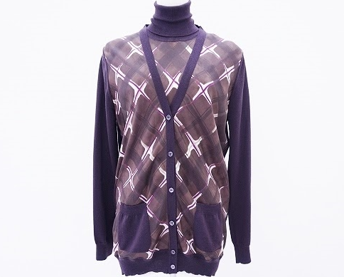 シルクを使用し着心地抜群で紫ベースが上品な印象のタートルネックのアンサンブルニット！サルヴァトーレ・フェラガモ Ferragamo